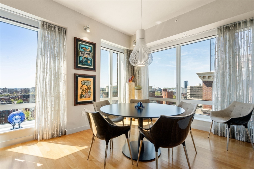 400 Stuart Street # 16E