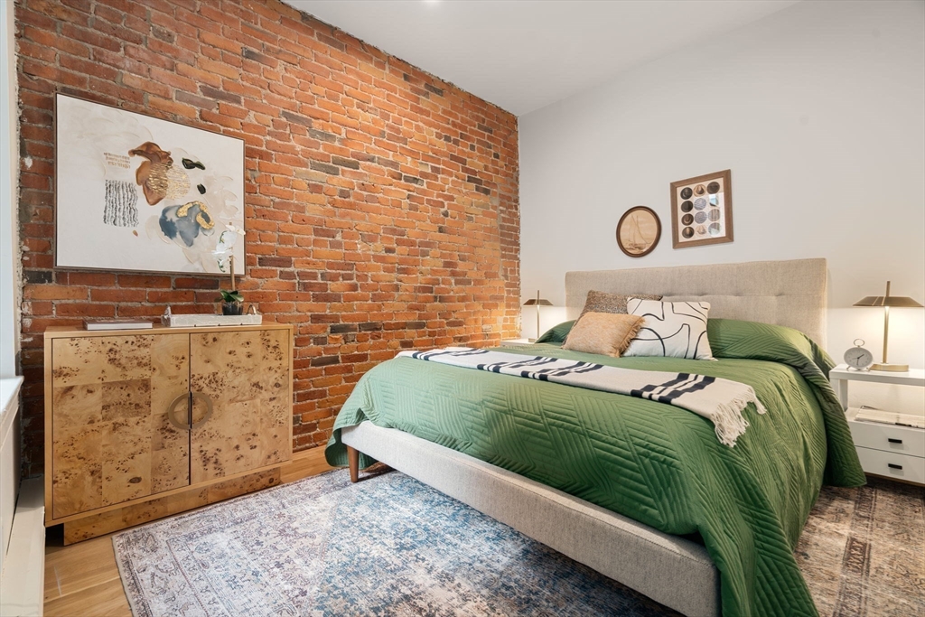 9 Albemarle Street # 3