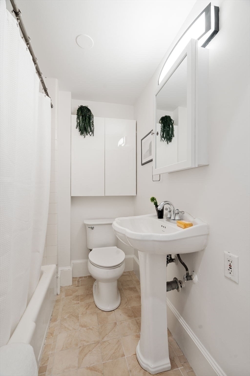 9 Albemarle Street # 3