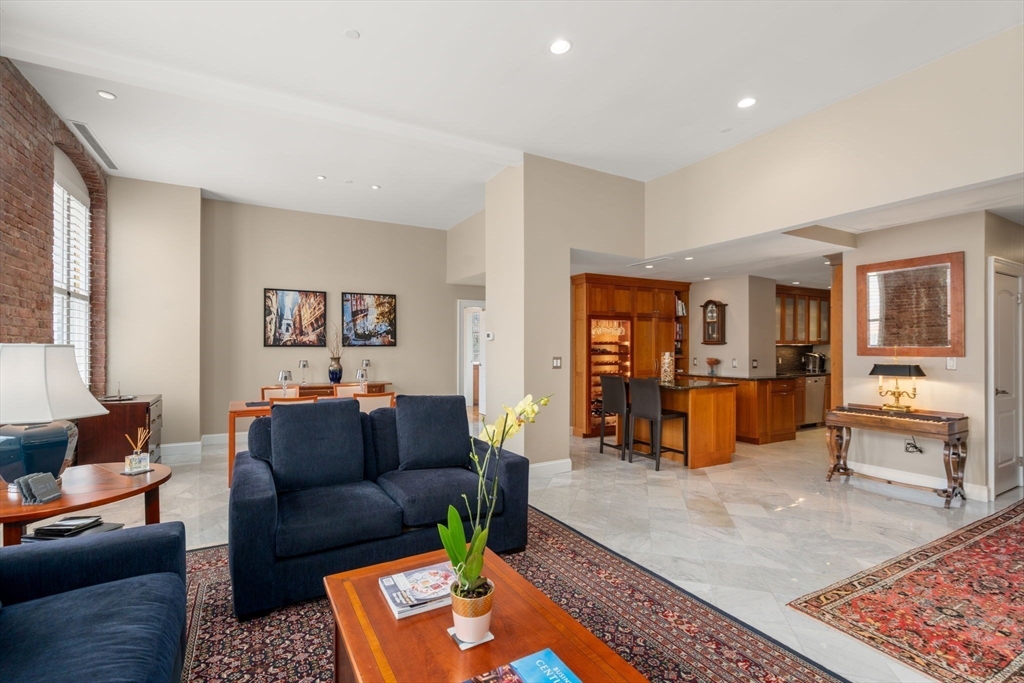 6 Edgerly Place Unit: 402/403