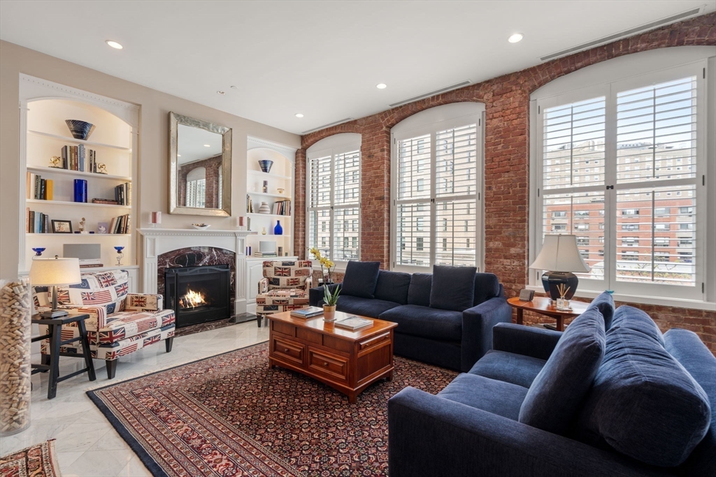 6 Edgerly Place Unit: 402/403