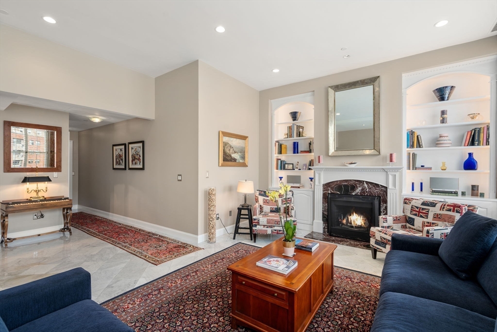 6 Edgerly Place Unit: 402/403