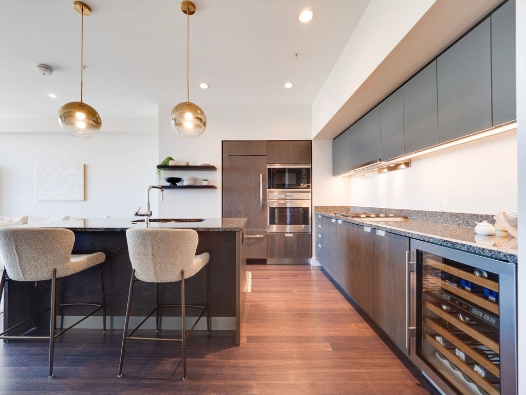 110 Stuart Street # 27C