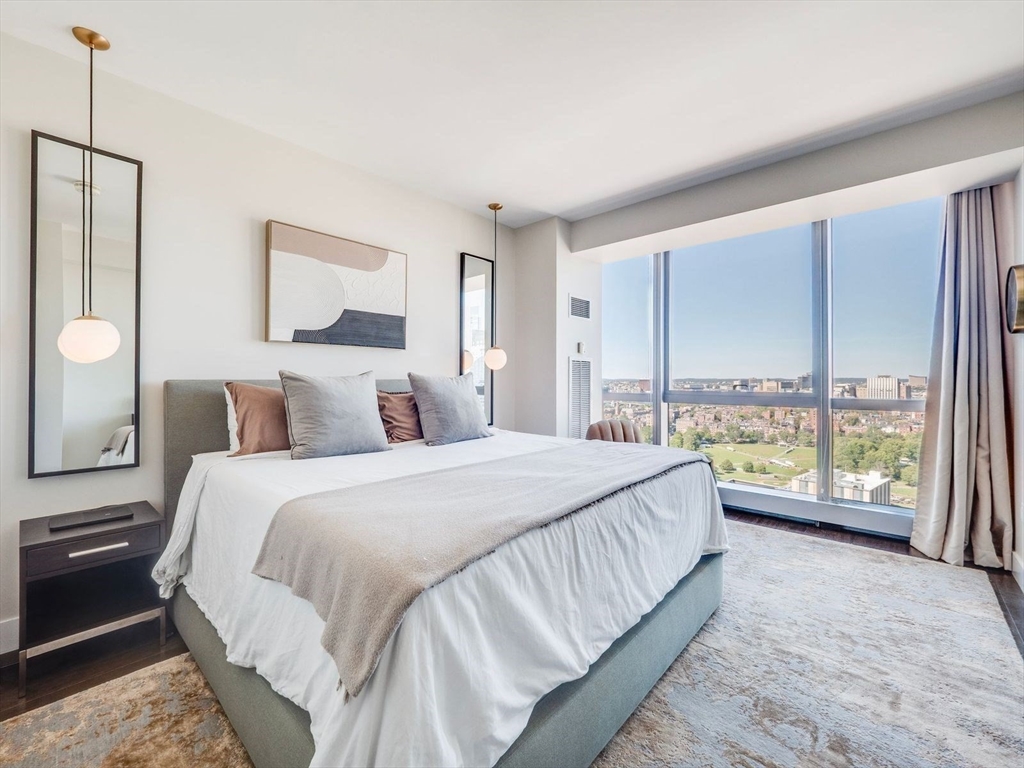 110 Stuart Street # 27C