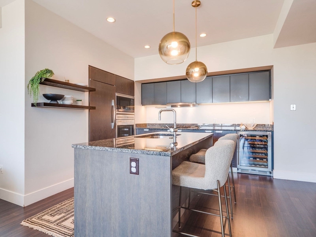 110 Stuart Street # 27C