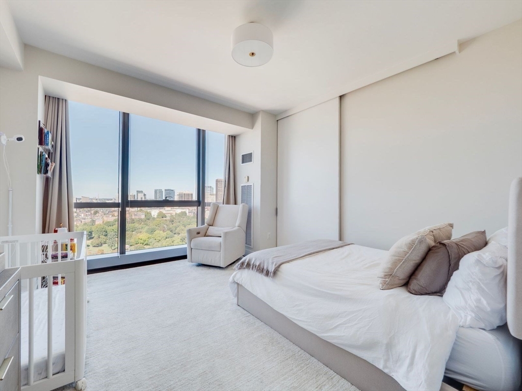 110 Stuart Street # 27C