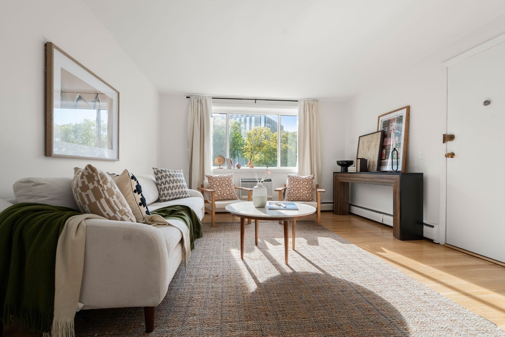 205 Kent Street # 48