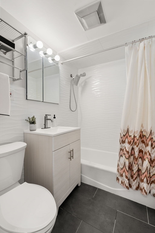 205 Kent Street # 48