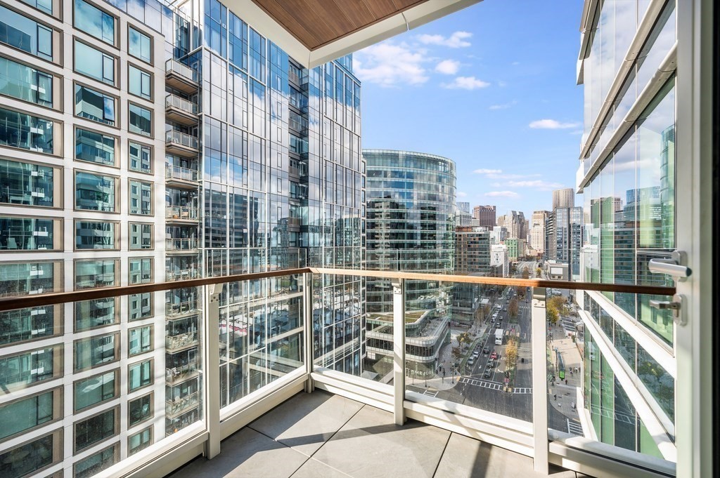 150 Seaport Blvd # 17A