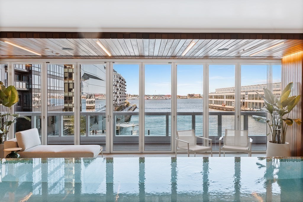 150 Seaport Blvd # 17A