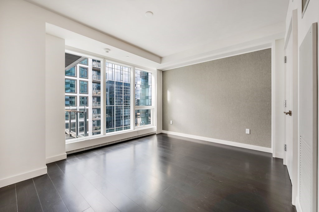 150 Seaport Blvd # 17A