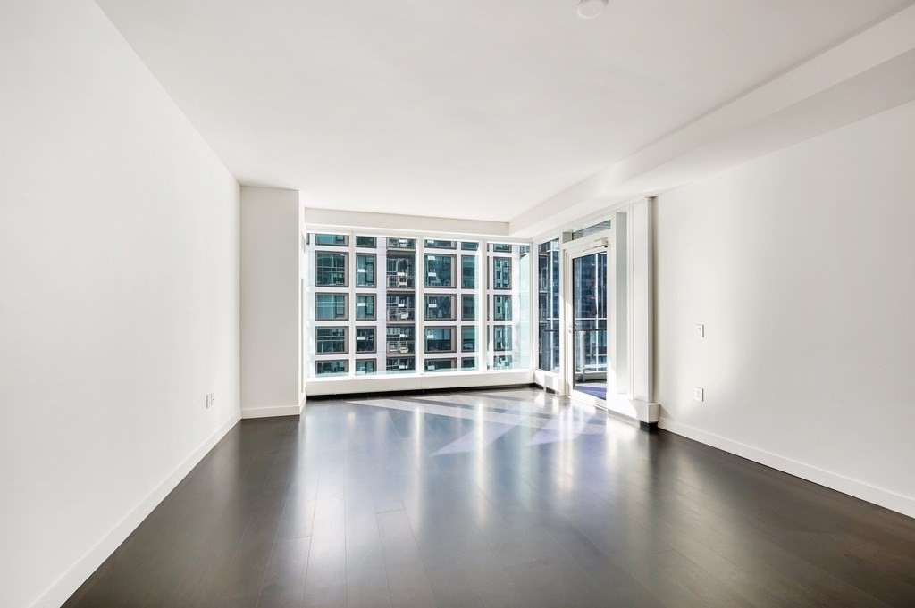 150 Seaport Blvd # 17A