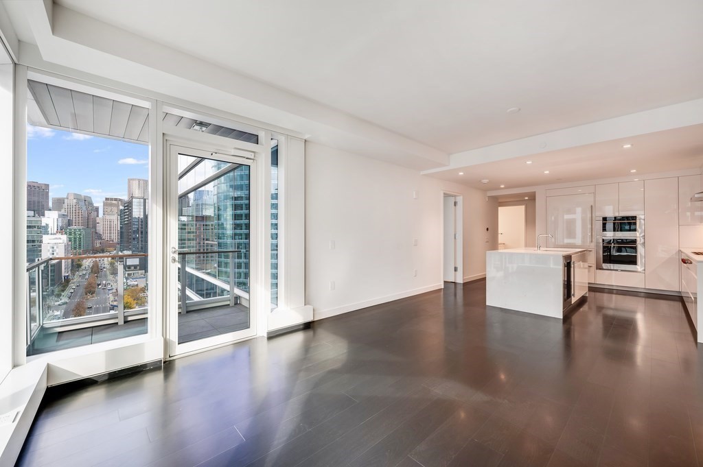150 Seaport Blvd # 17A