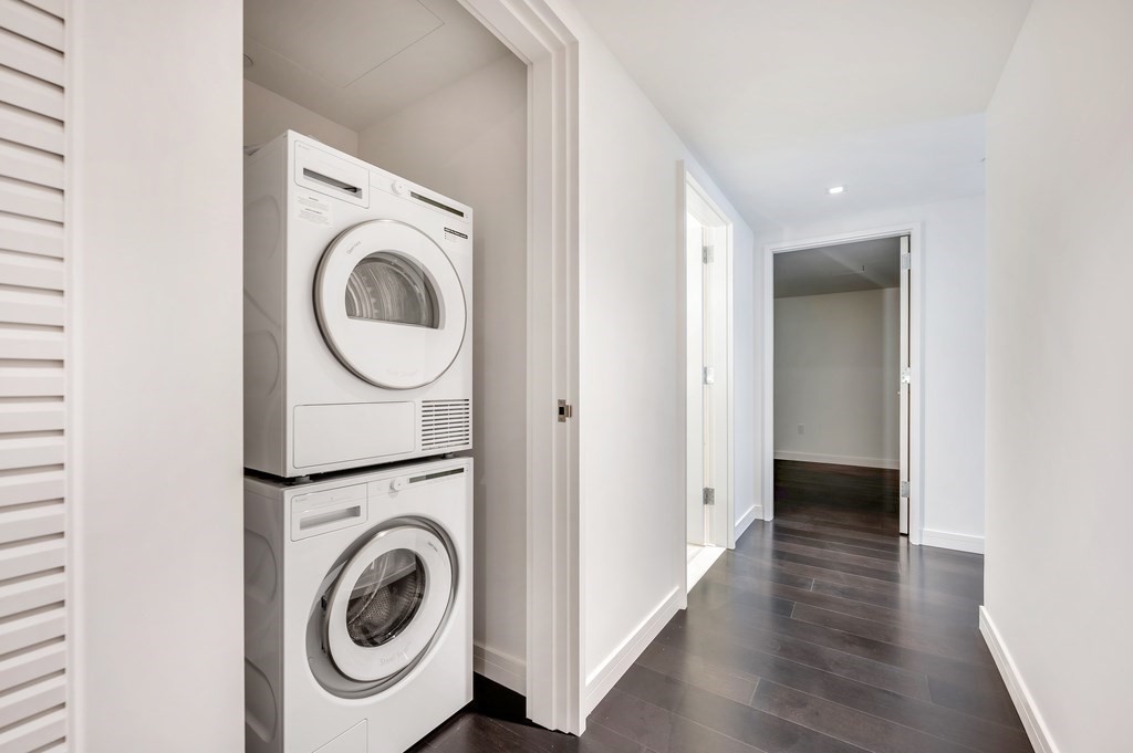 150 Seaport Blvd # 17A