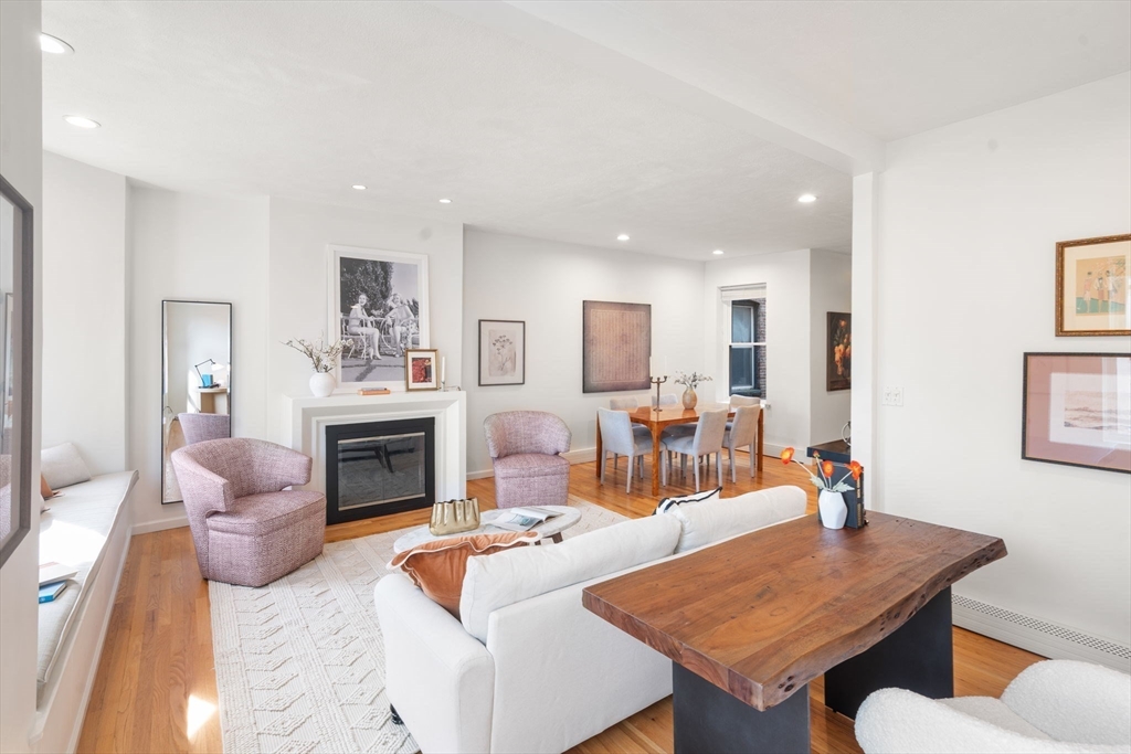 11 Albemarle Street # C