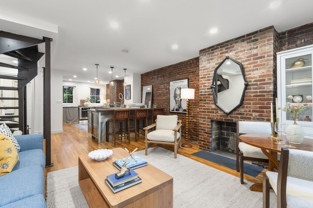 37 Appleton Street # 1