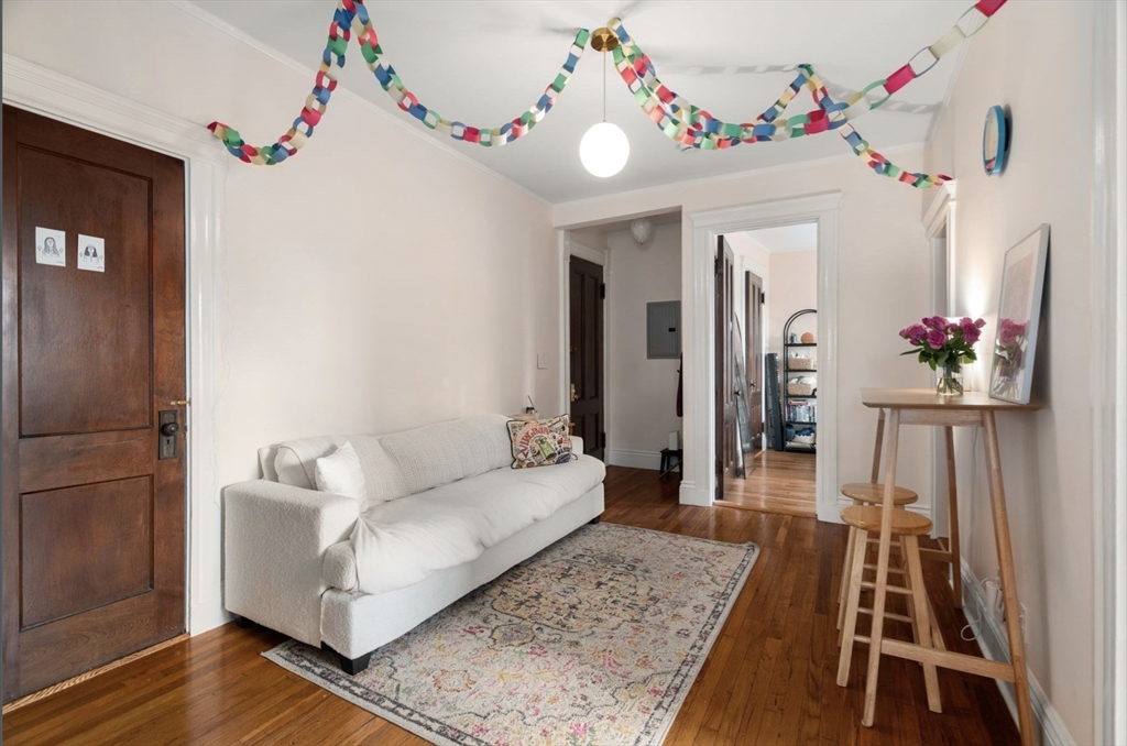 282 Newbury St # 17A