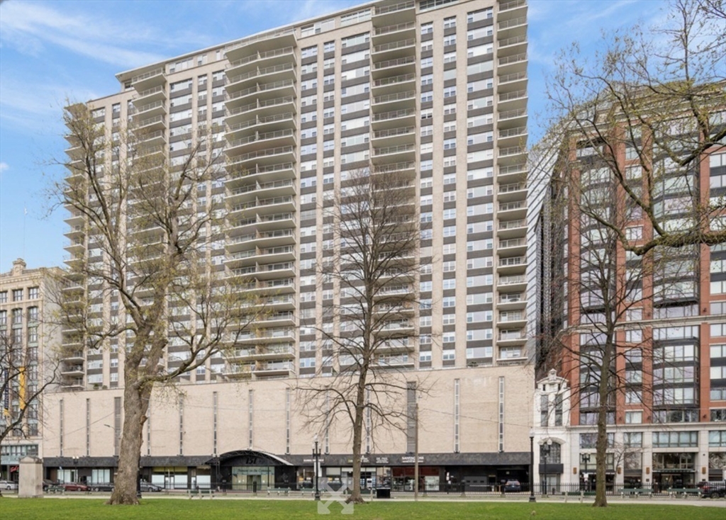 151 Tremont St # 19M