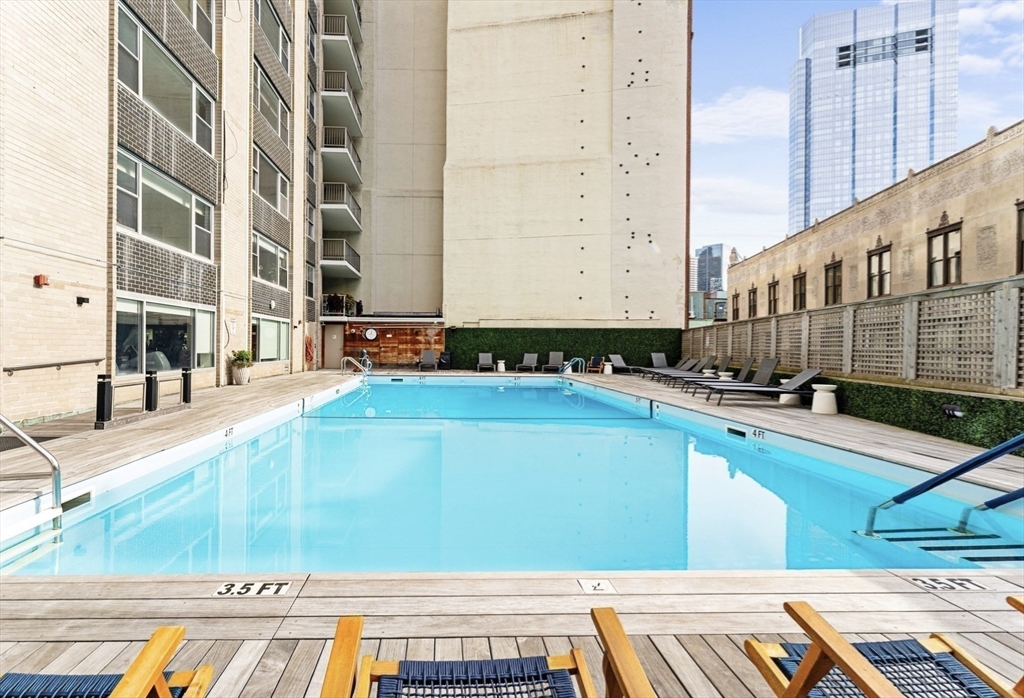 151 Tremont St # 19M