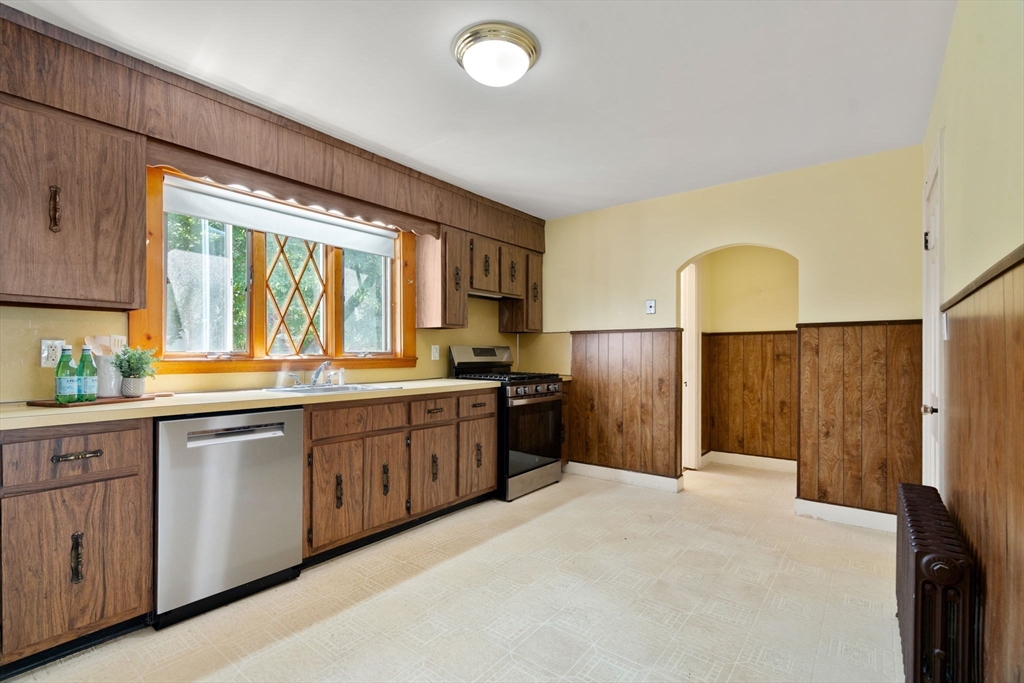 14 Rendall Road