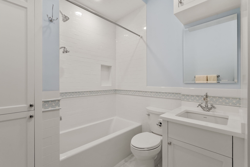 216 Commonwealth Avenue # 3