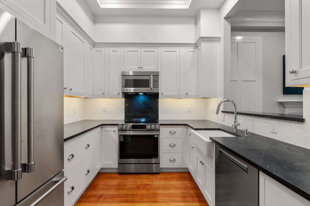 216 Commonwealth Avenue # 3