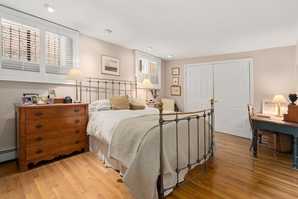 8 Dartmouth Street # 5