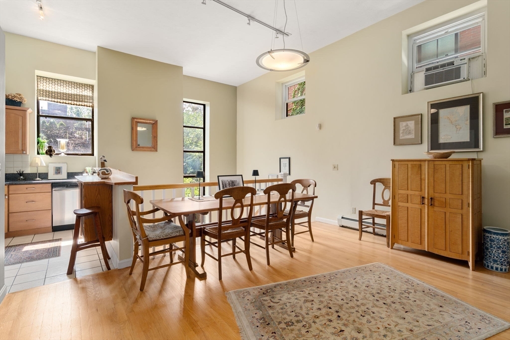 8 Dartmouth Street # 5