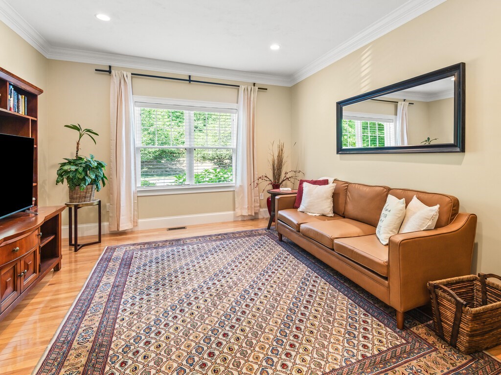8 Walden Way # 8