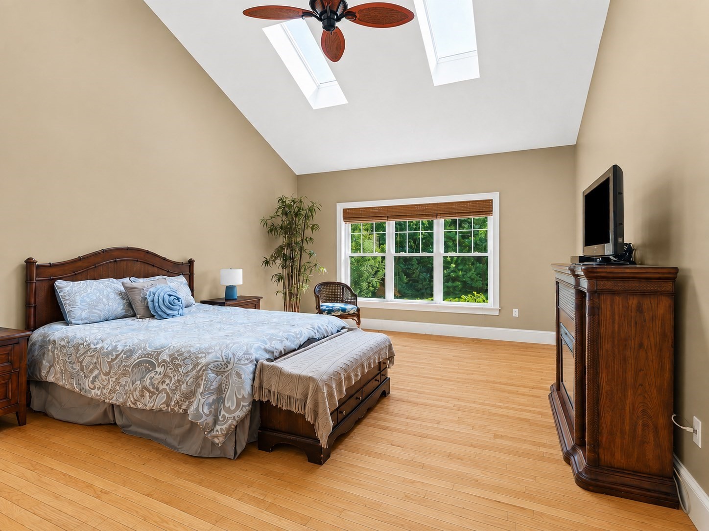 8 Walden Way # 8