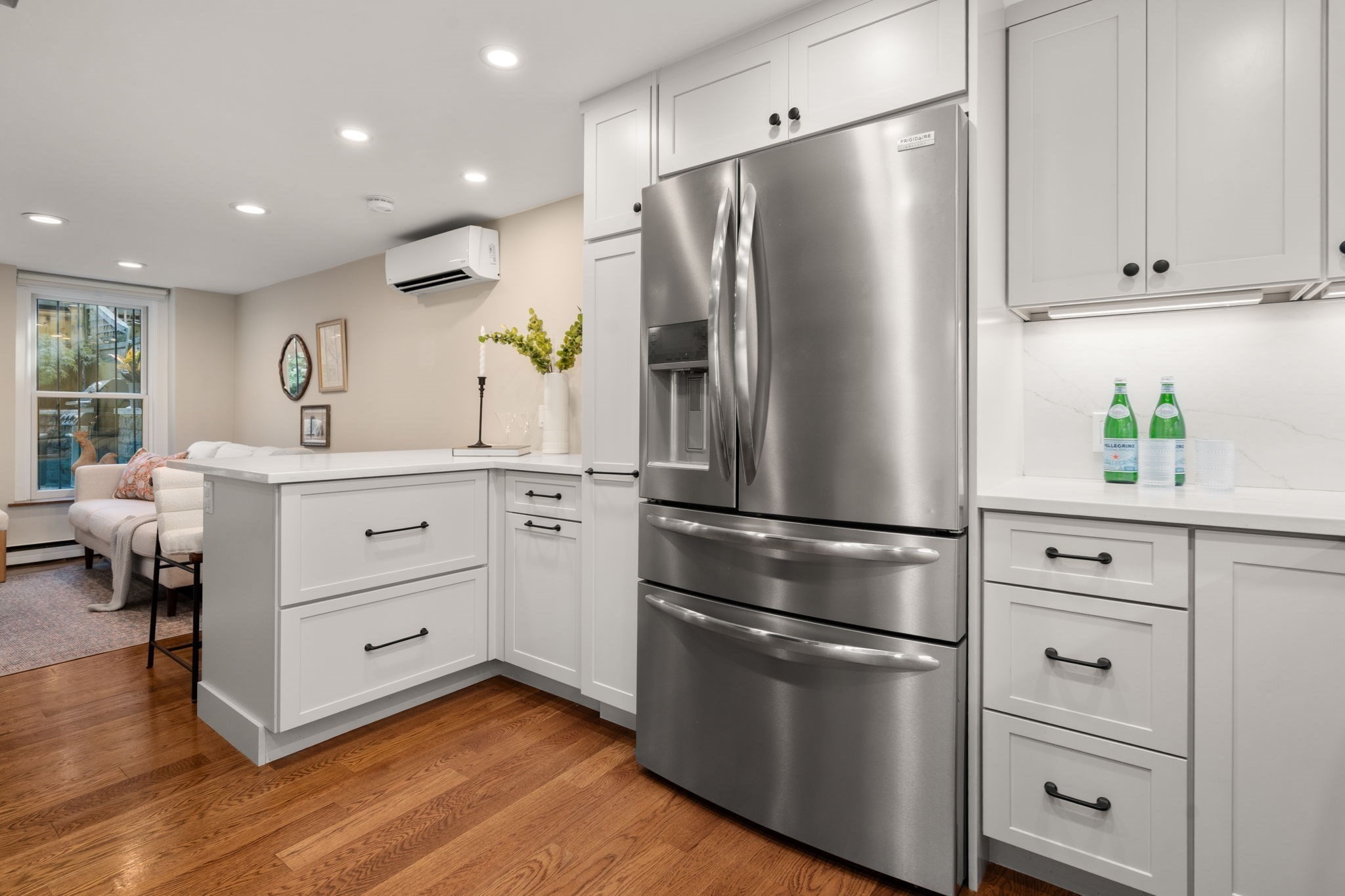43 Rutland Square # 1