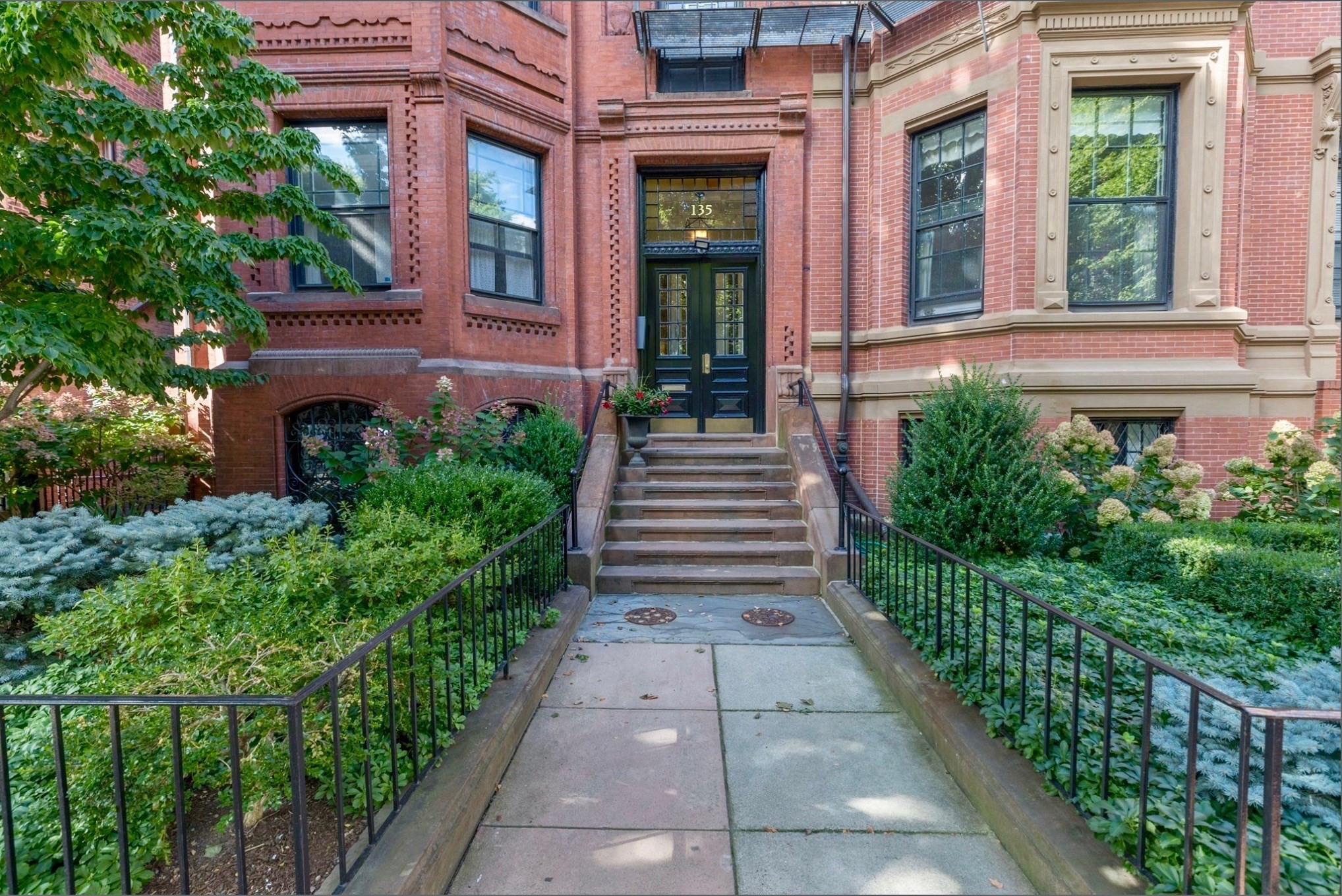 135 Marlborough # 2