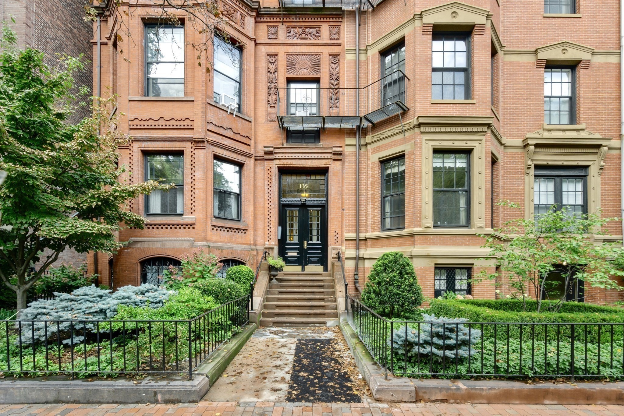 135 Marlborough # 2