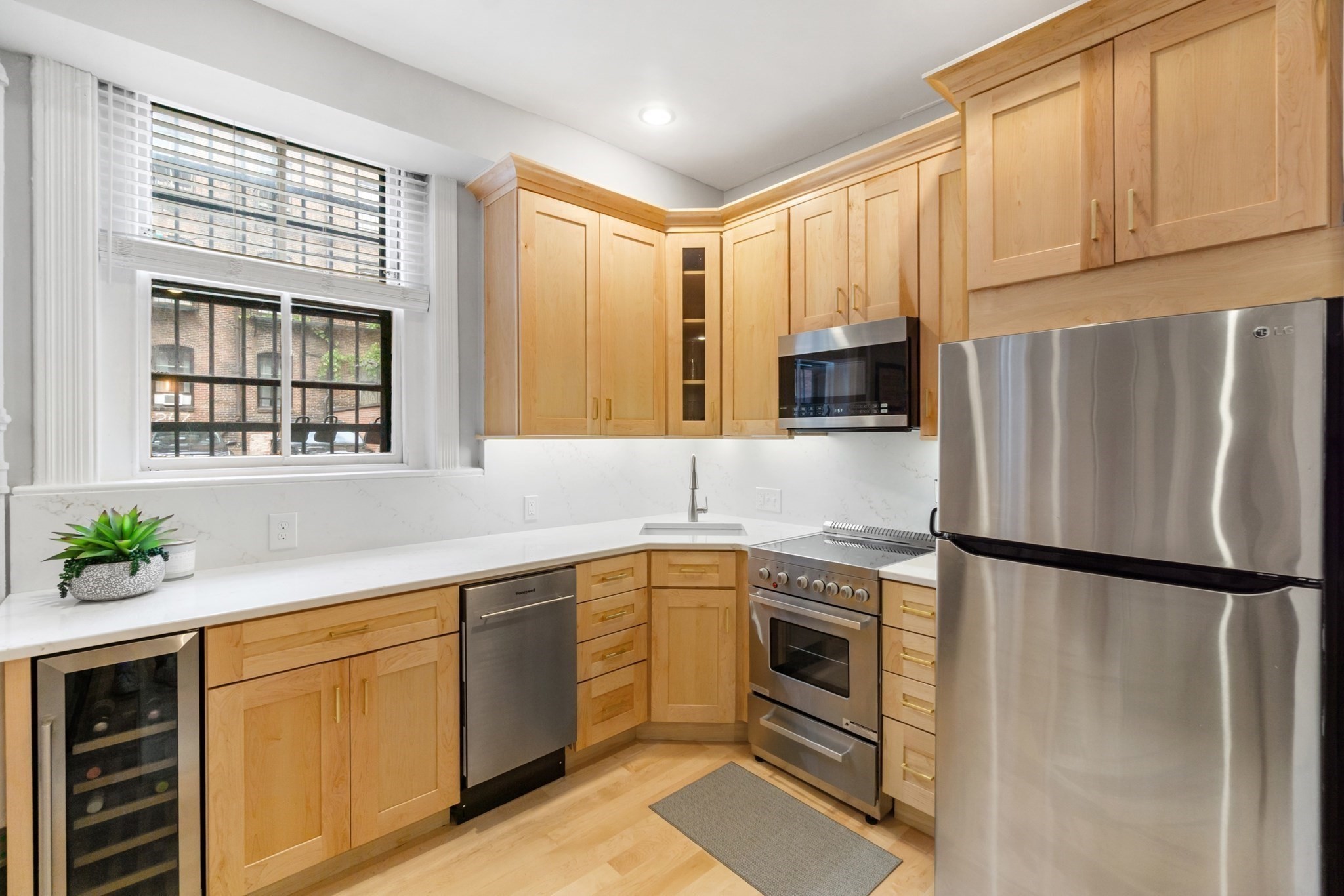 135 Marlborough # 2