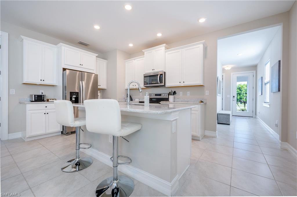 28483 Captiva Shell LOOP