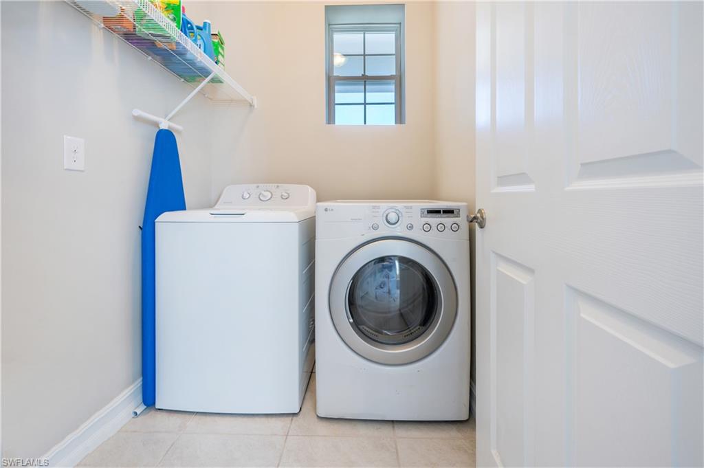 28483 Captiva Shell LOOP