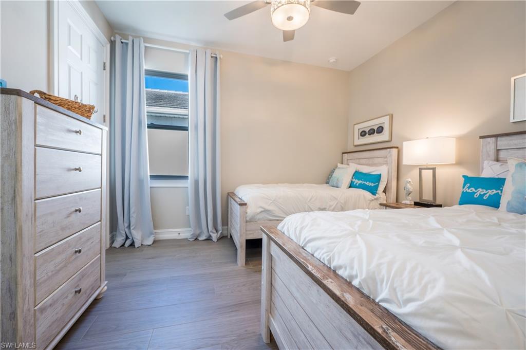 28483 Captiva Shell LOOP