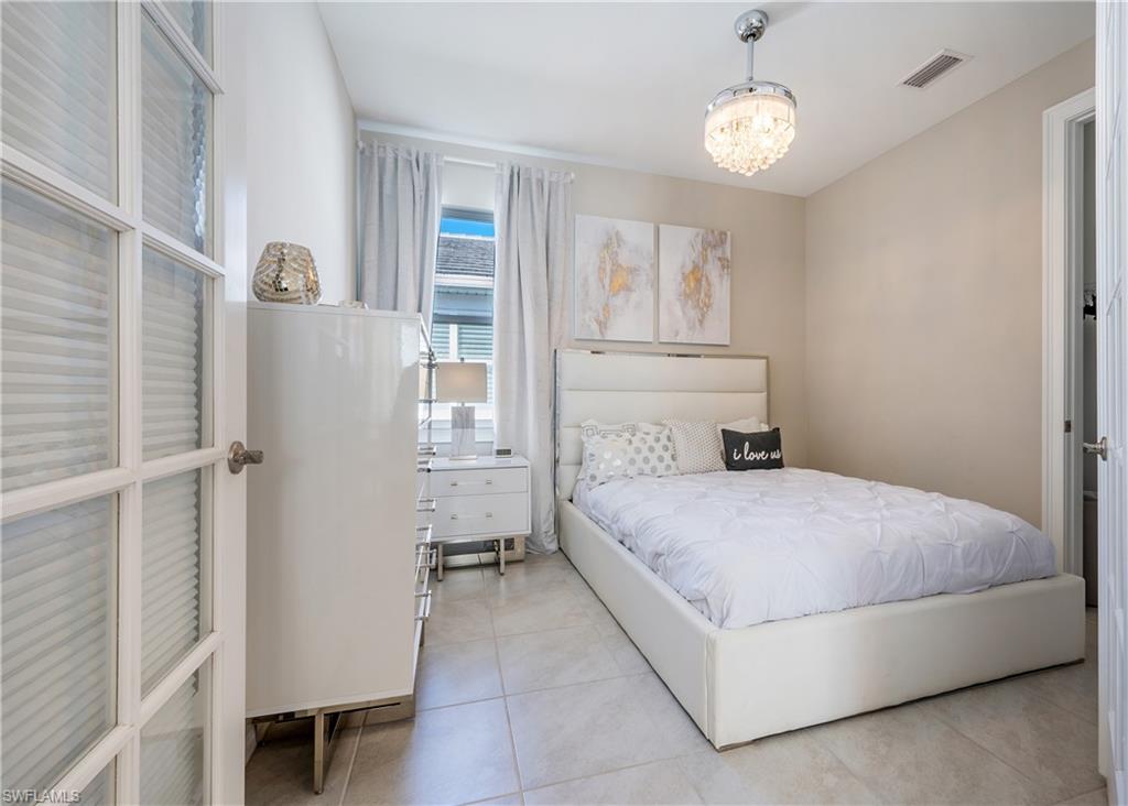 28483 Captiva Shell LOOP