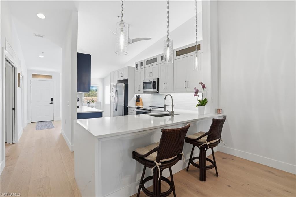 2386 Magnolia AVE 7816