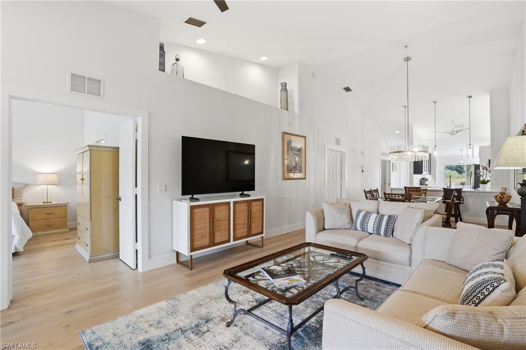 2386 Magnolia AVE 7816
