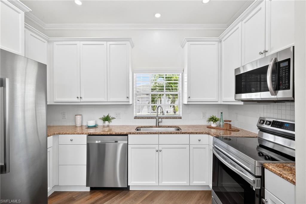 10705 Blue Bimini CIR