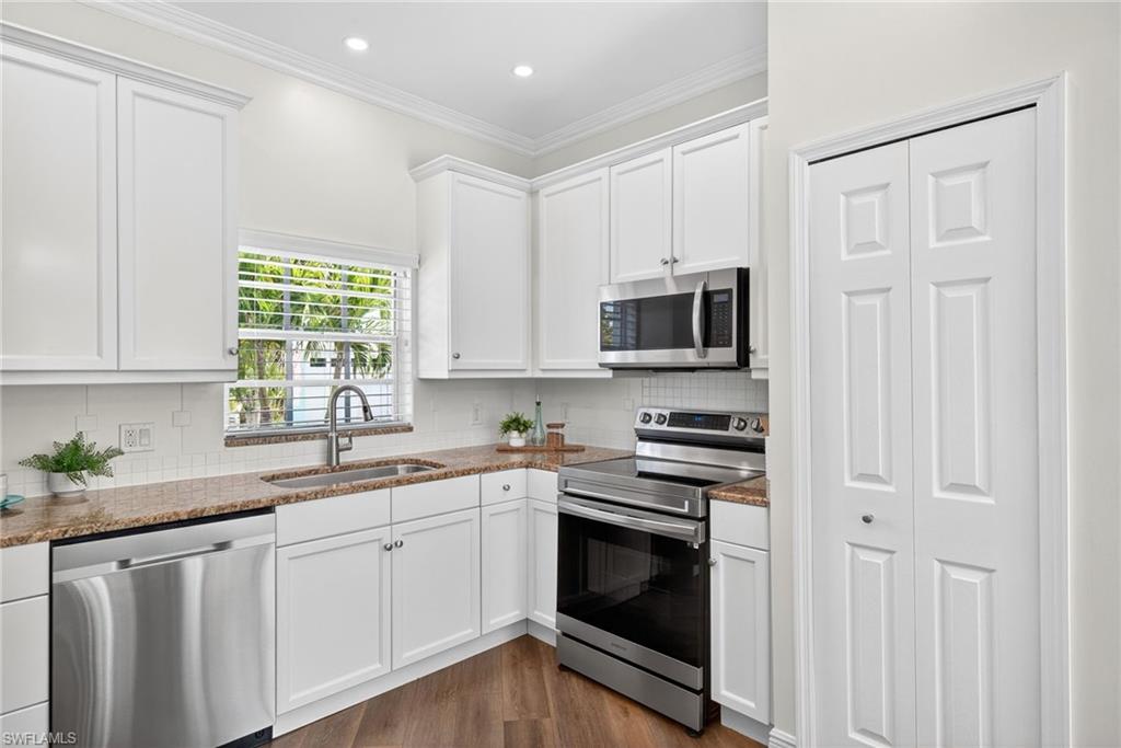 10705 Blue Bimini CIR