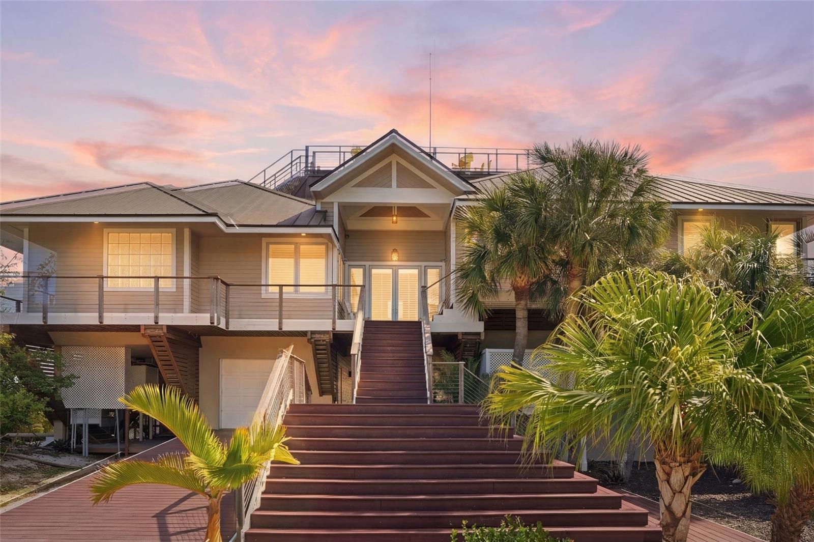 211 KINGFISHER DR