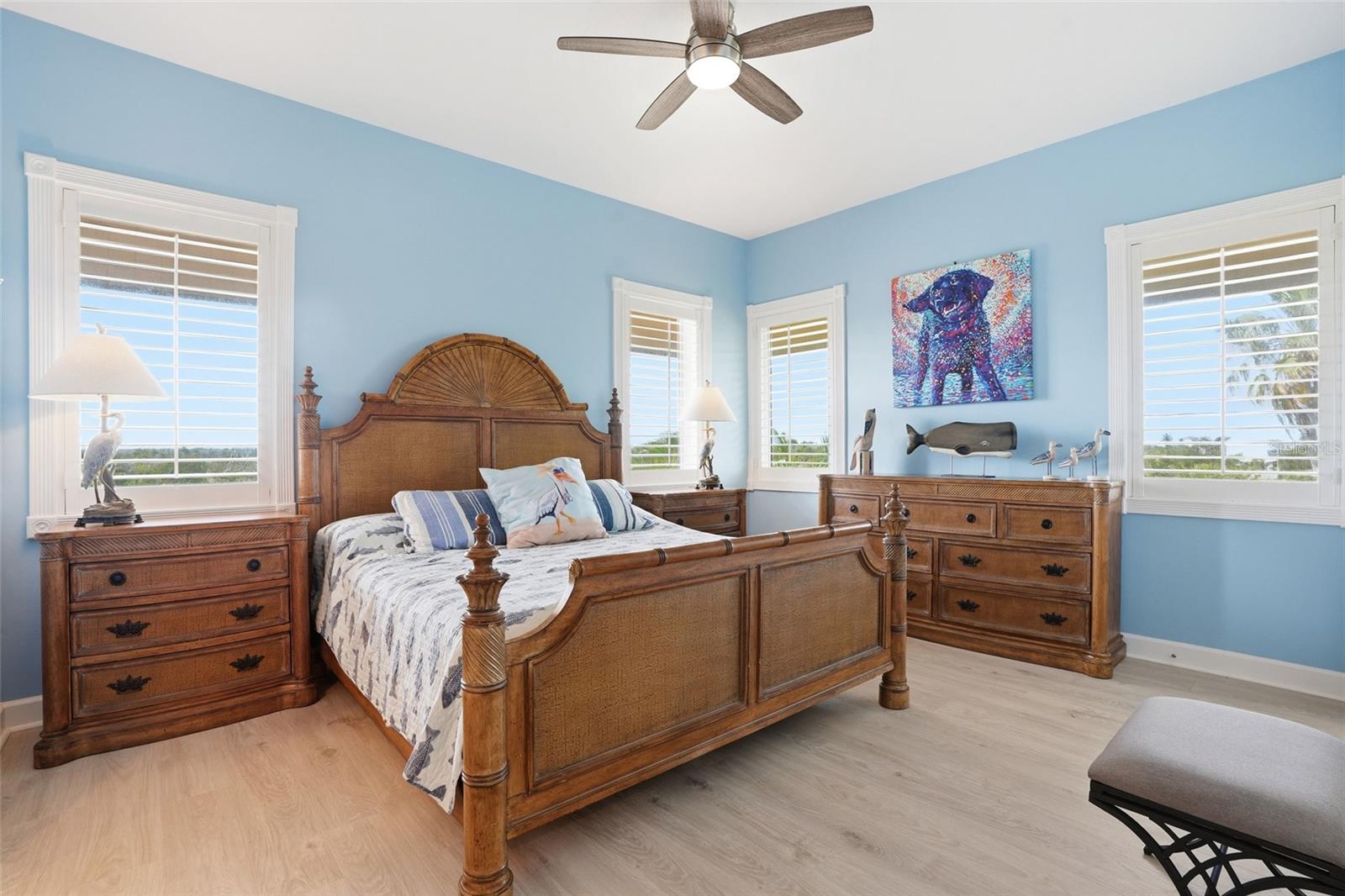 211 KINGFISHER DR