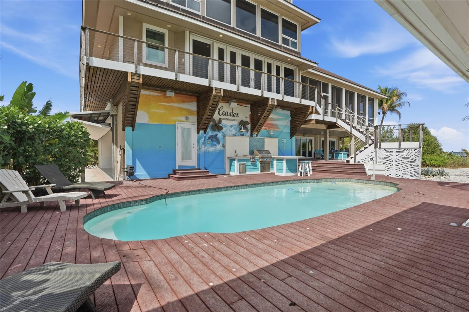 211 KINGFISHER DR