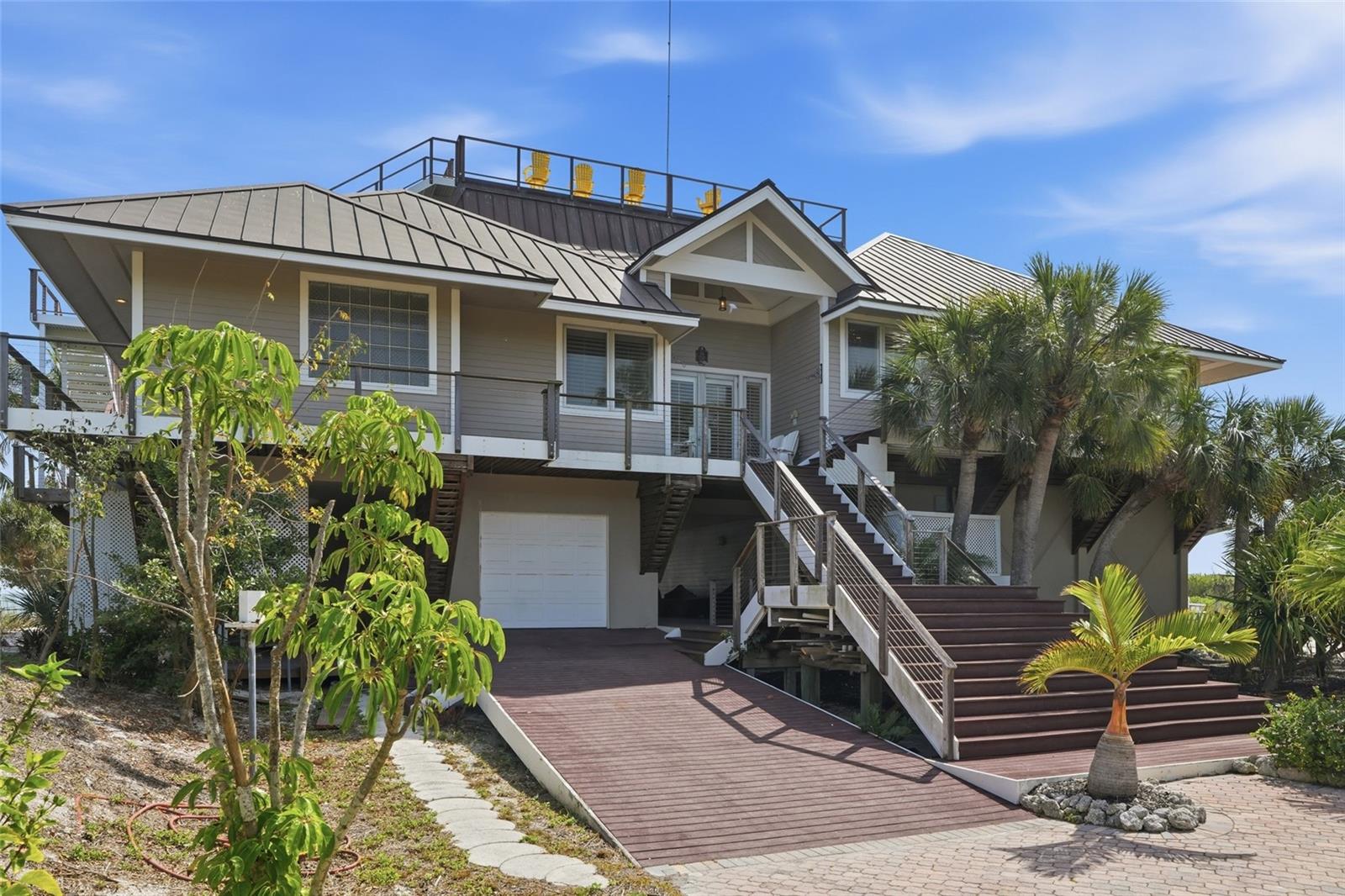211 KINGFISHER DR