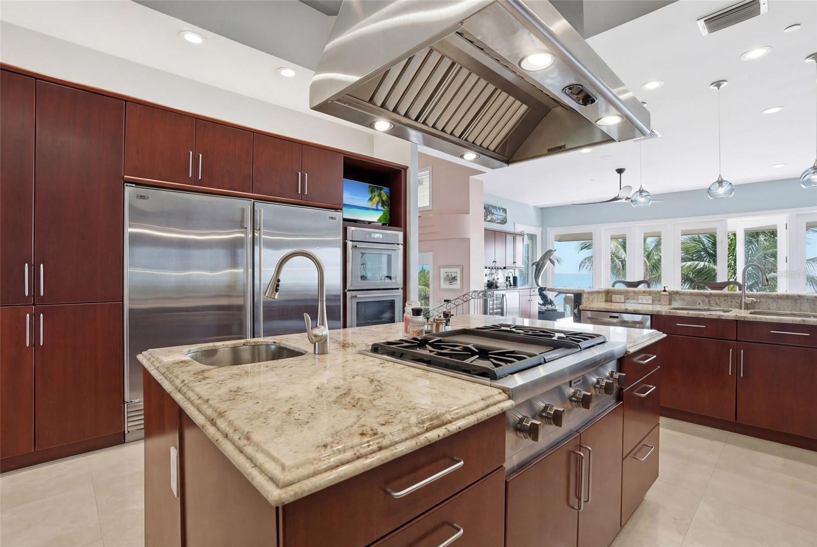 211 KINGFISHER DR