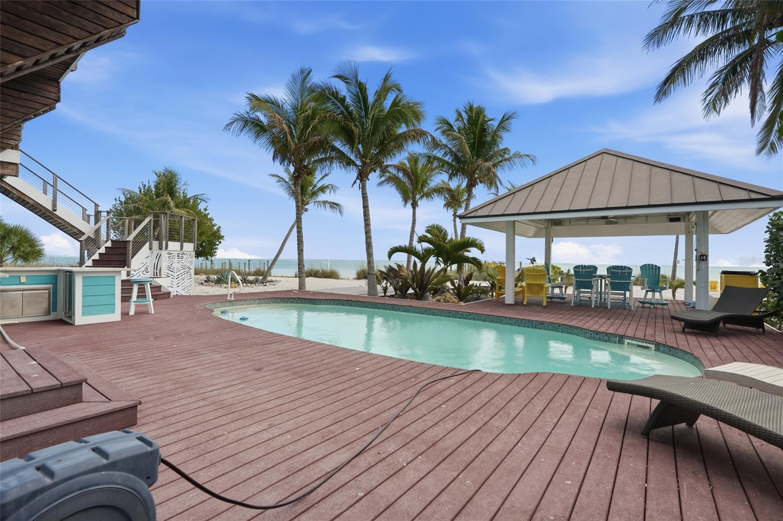 211 KINGFISHER DR