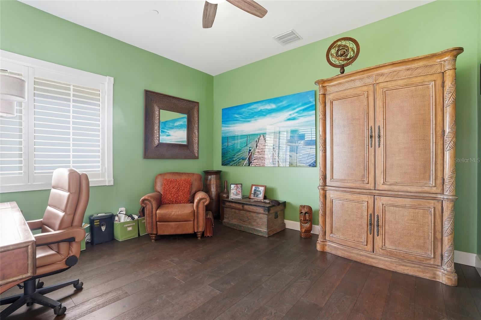 211 KINGFISHER DR