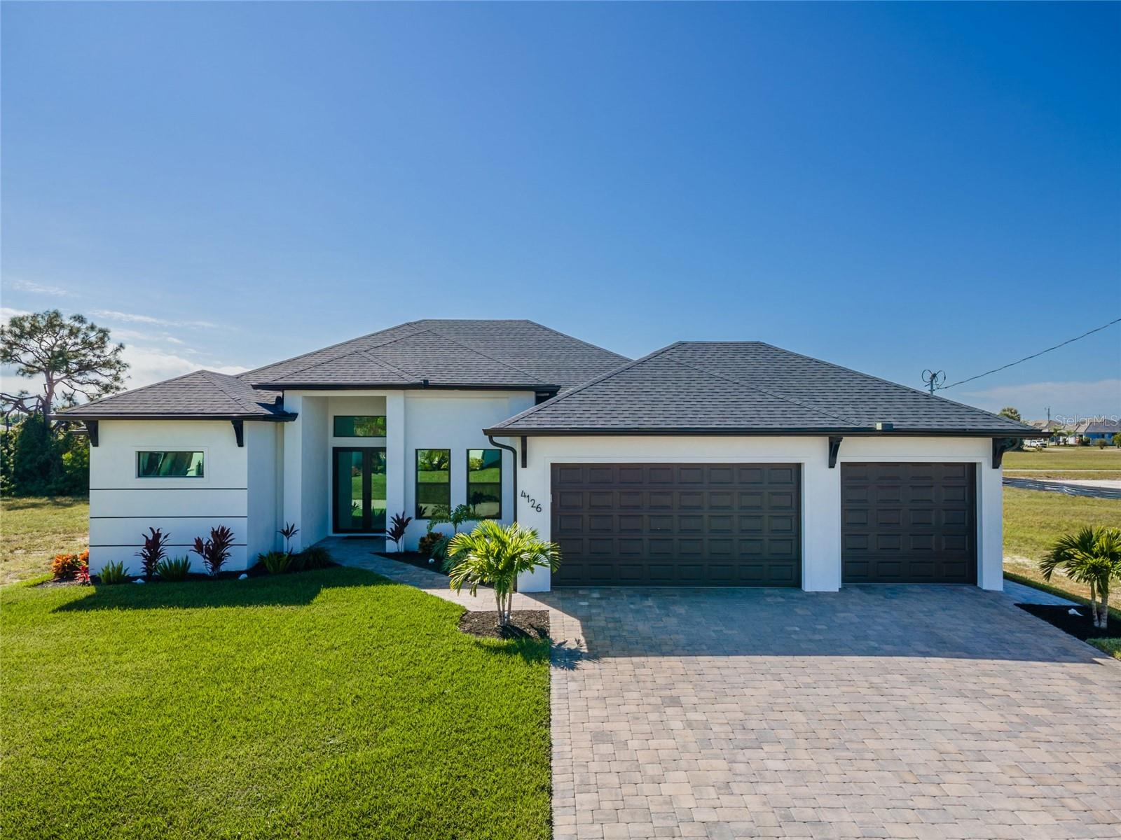 4126 NW 39TH ST